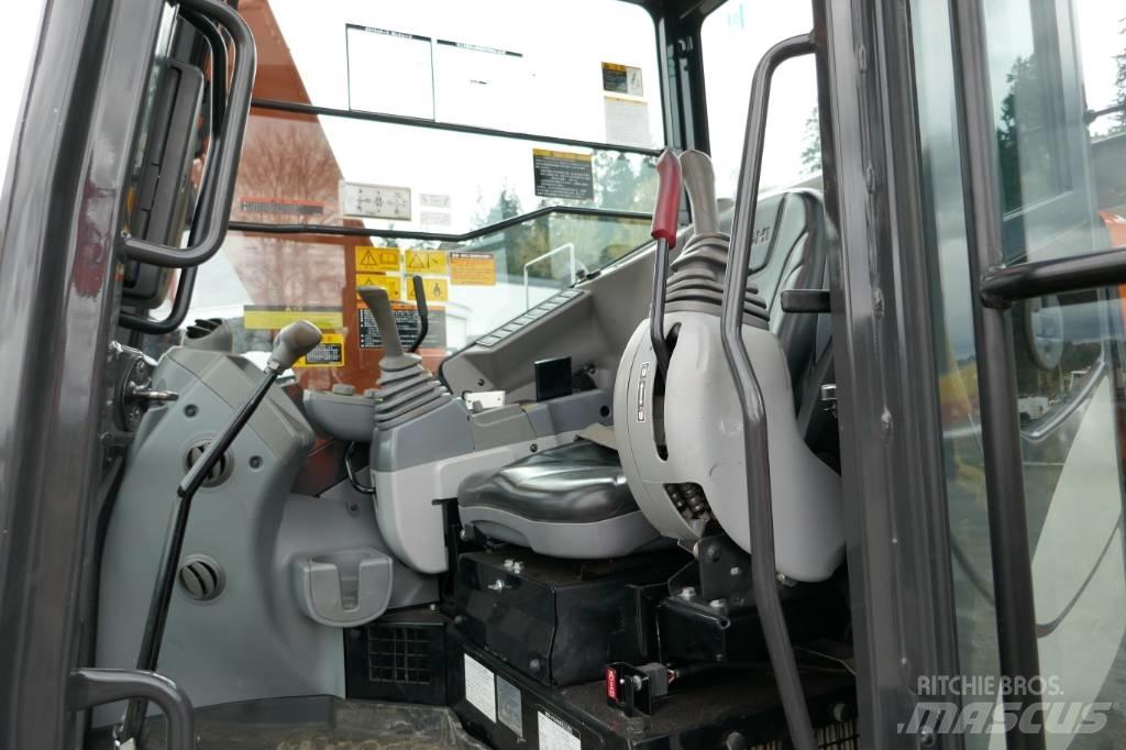 Hitachi ZX75UR-5B Excavatoare pe șenile
