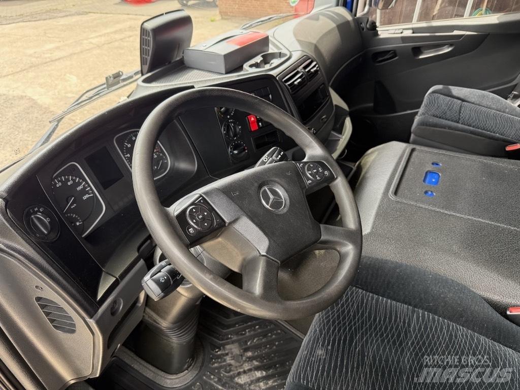 Mercedes-Benz 1630L Camioane platforma/prelata