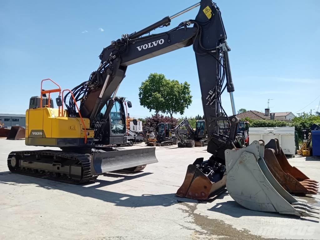 Volvo ECR 235 E Excavatoare pe șenile
