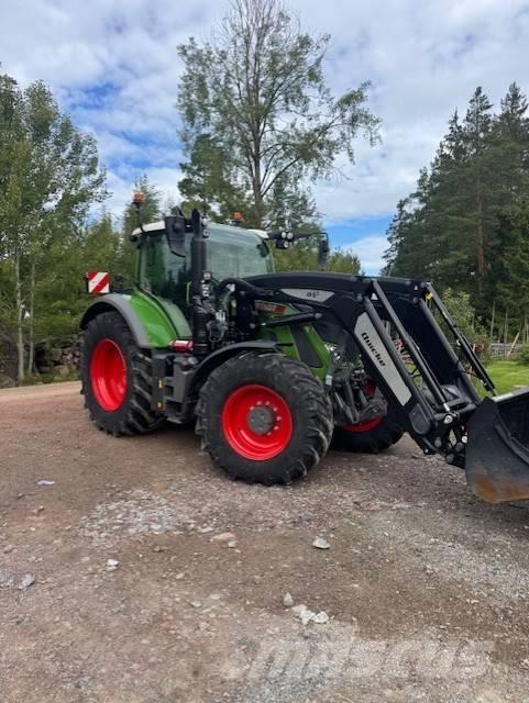 Fendt 716 Vario Tractoare