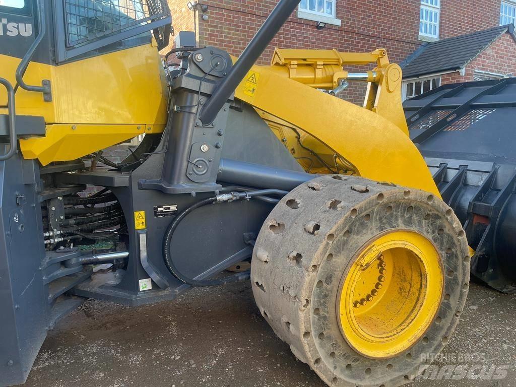 Komatsu WA 470 Incarcator pe pneuri
