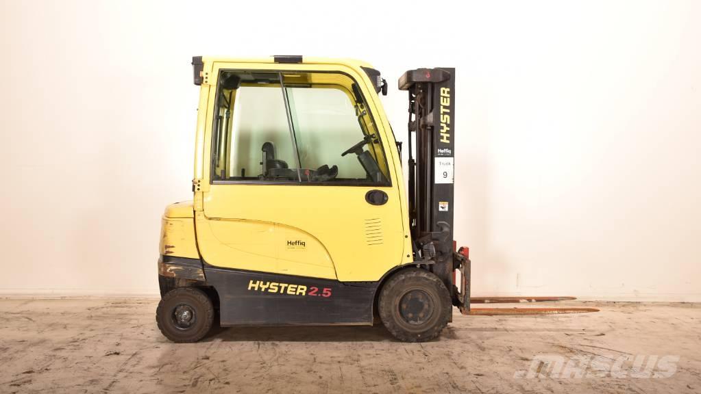 Hyster J2.5XN Stivuitor electric