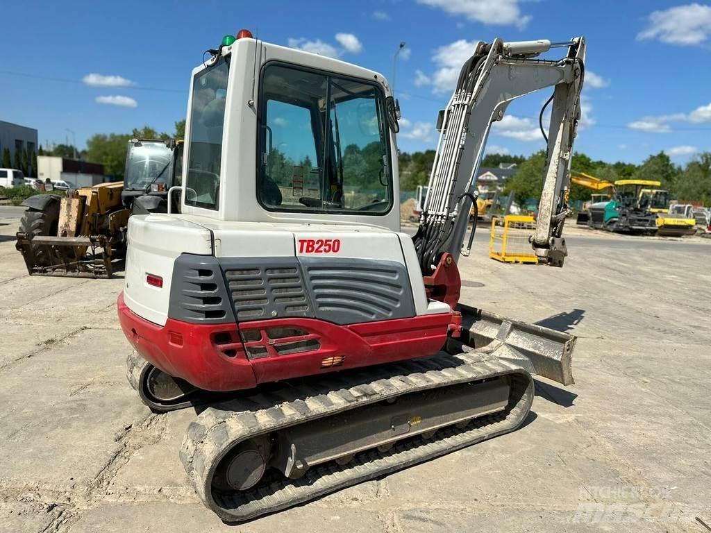 Takeuchi TB250 Mini excavatoare < 7t
