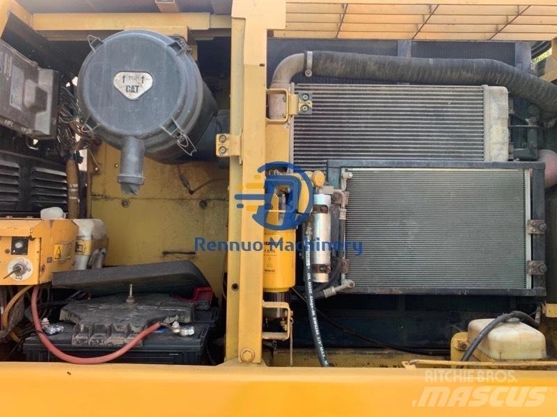 CAT 320 D Excavatoare 7t - 12t