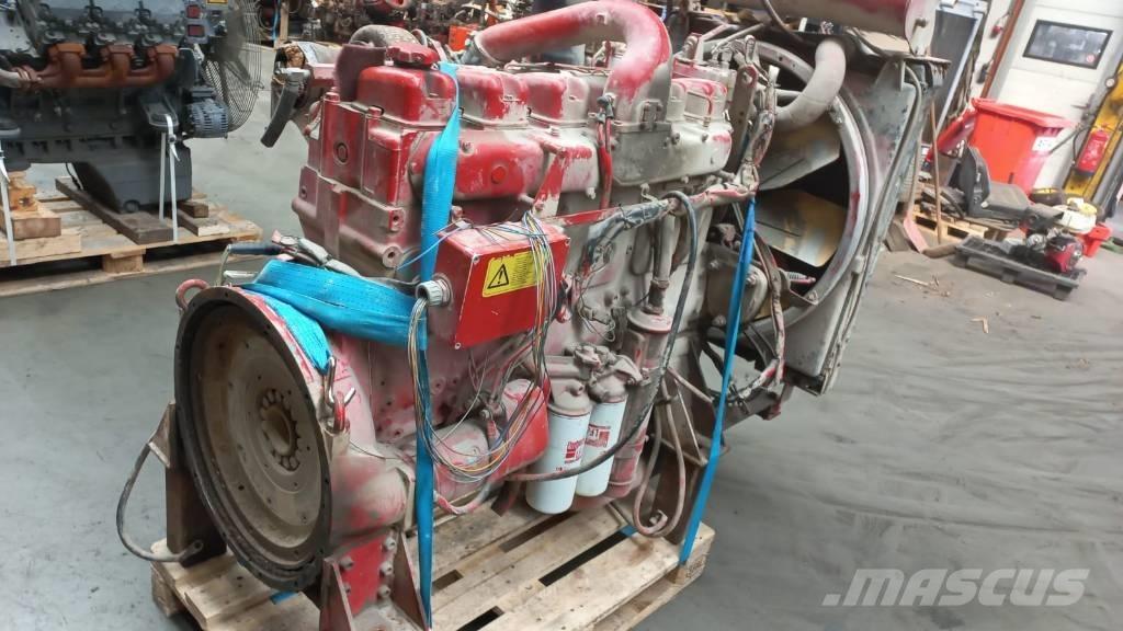 Volvo TD121G Motoare