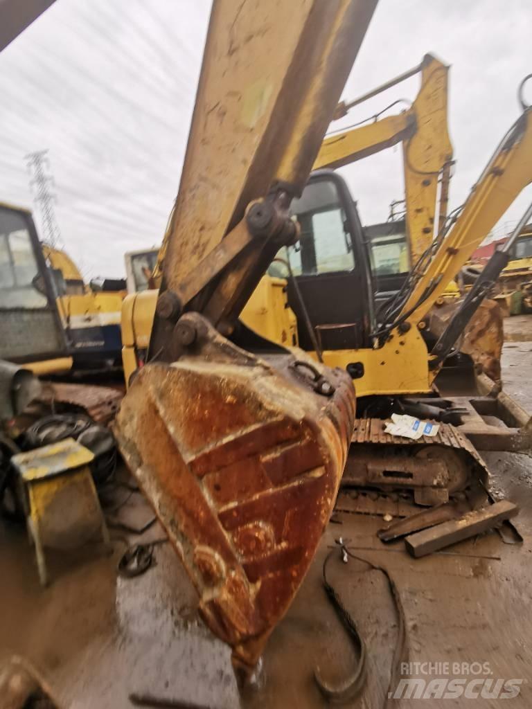 CAT E 120 B Excavatoare pe șenile
