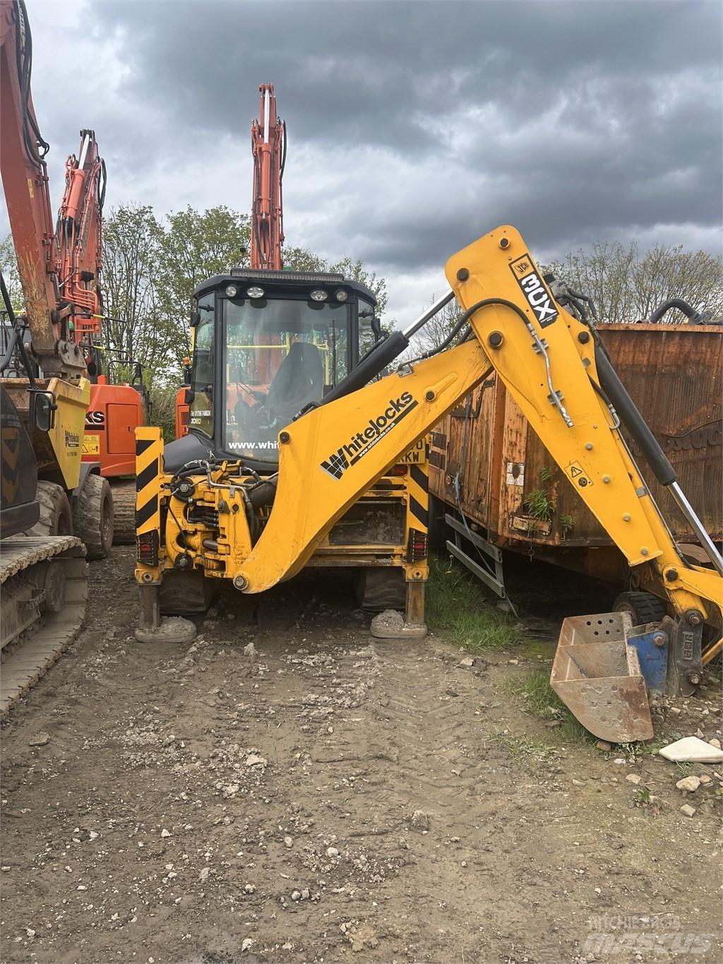 JCB 3 CX Buldoexcavatoare