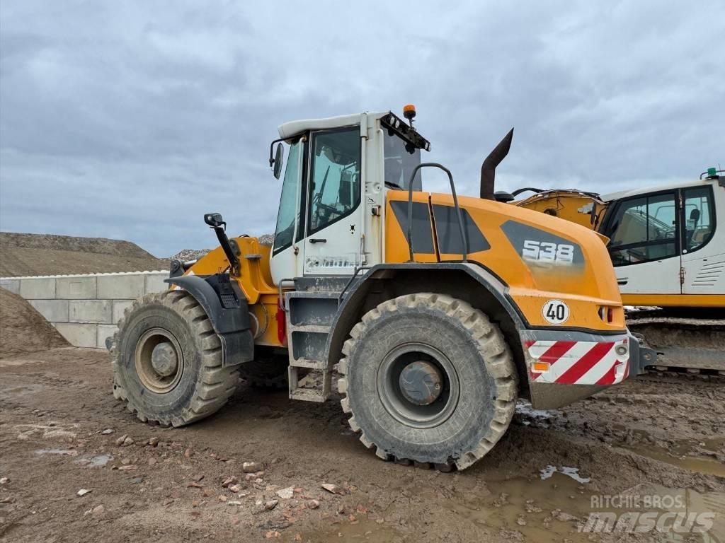Liebherr L 538 Incarcator pe pneuri