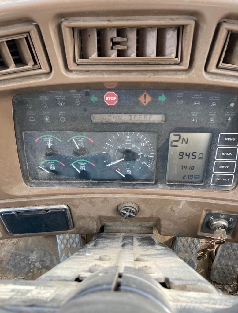 DEERE 544H Incarcator pe pneuri