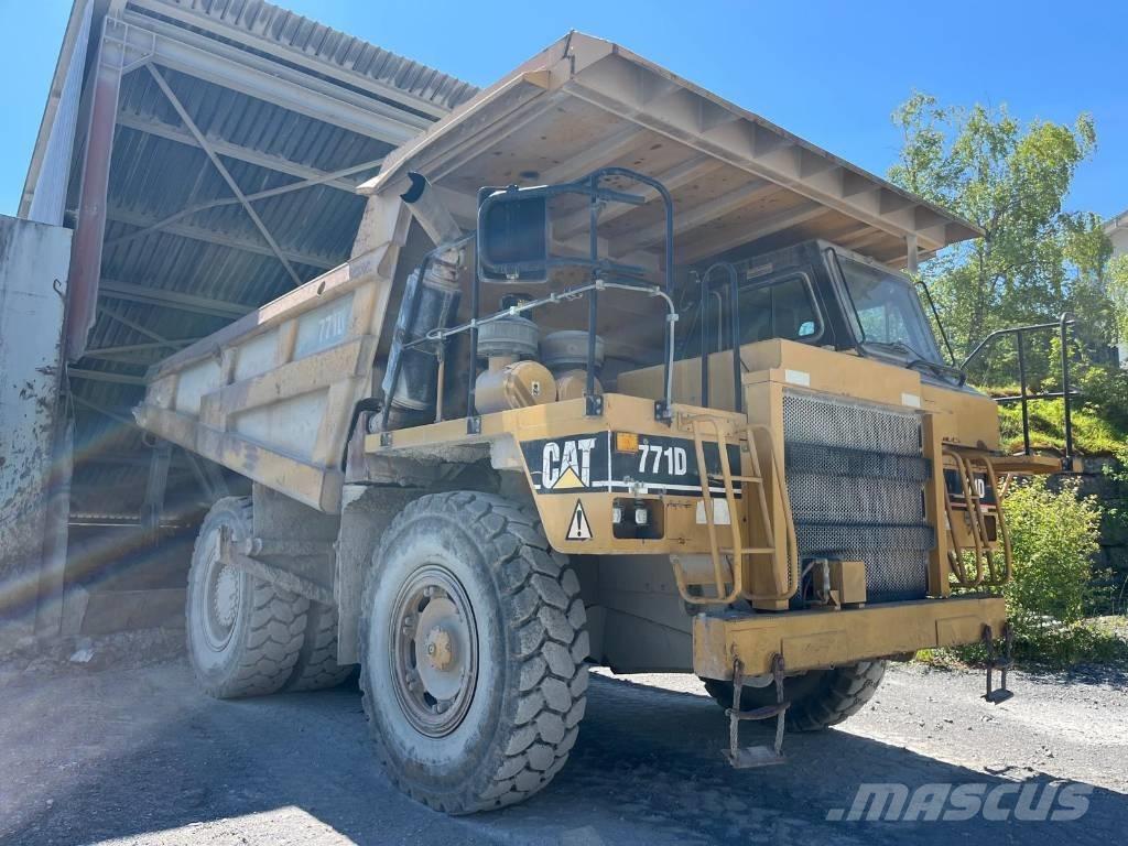 CAT 771D Camioane cu basculante rigide