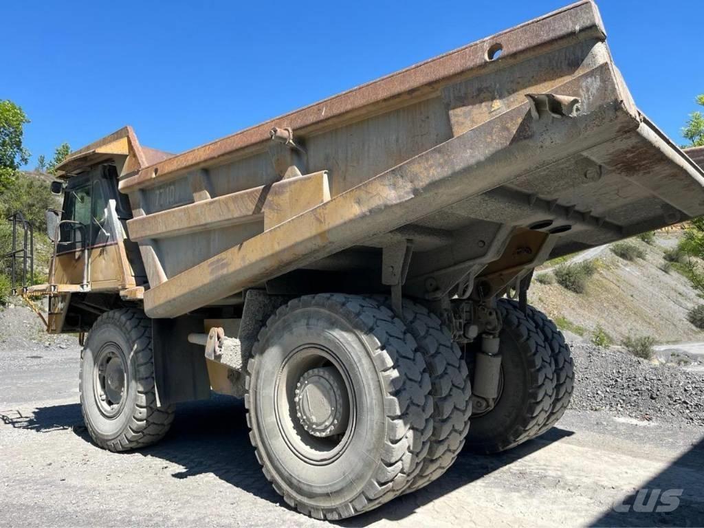 CAT 771D Camioane cu basculante rigide
