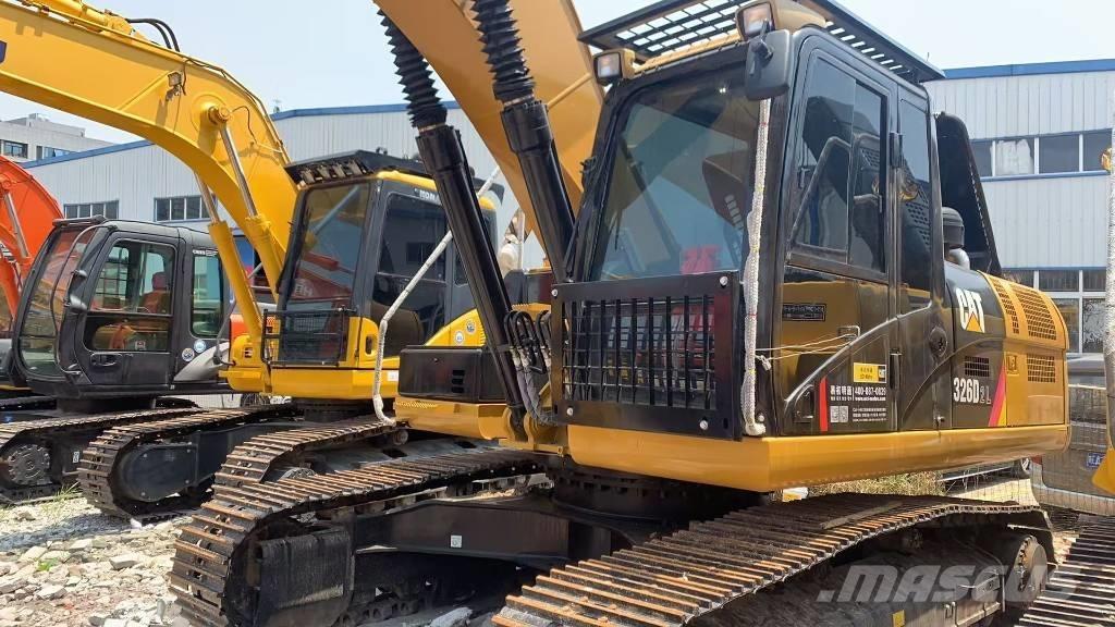 CAT 326D Excavatoare pe șenile
