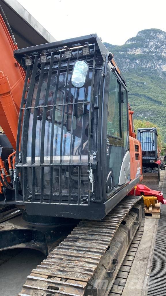 Hitachi ZX210LCN-6 Combine forestiere