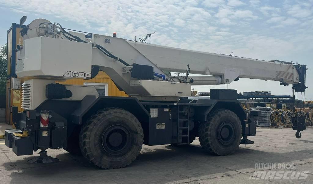 Terex A 600 Macara teren accidentat