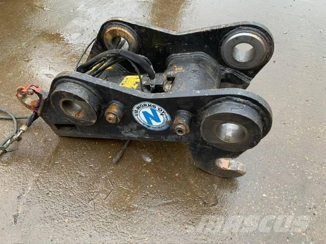 CAT 329 E 330F Conectoare rapide