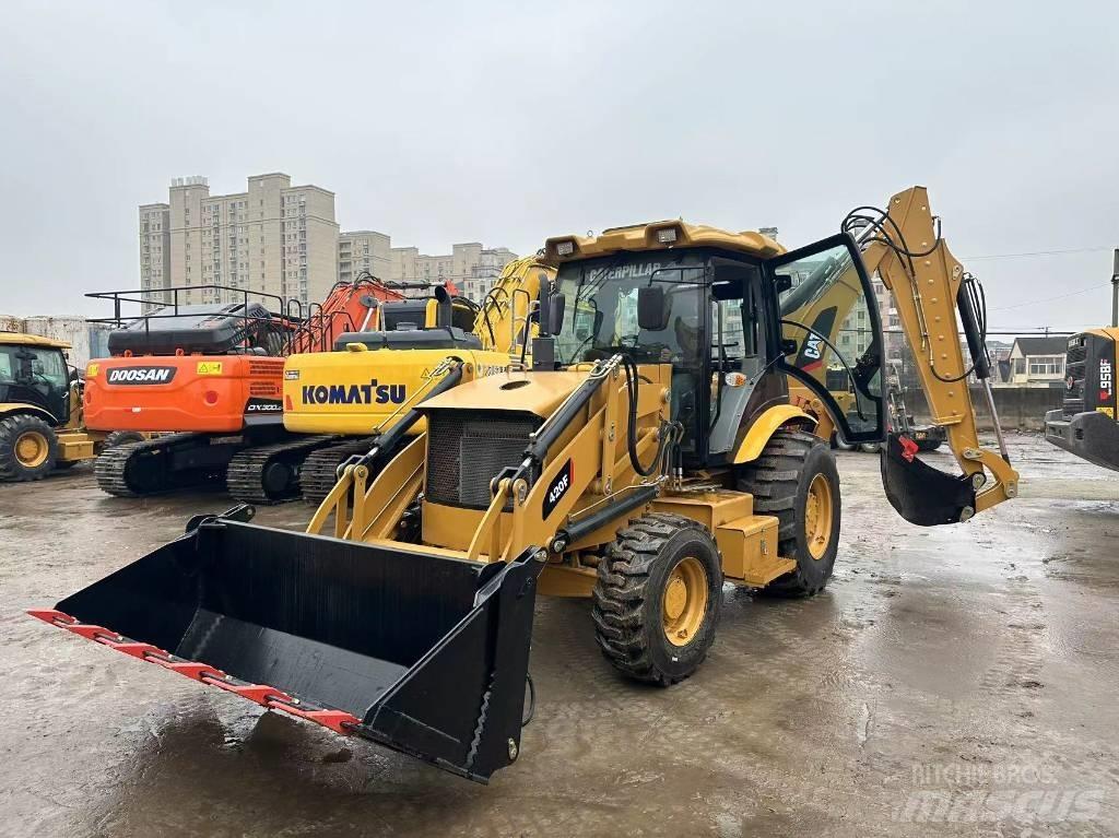 CAT 420 F Buldoexcavatoare