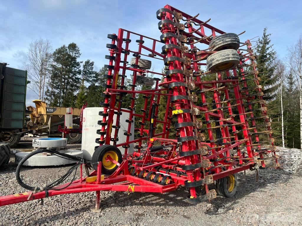 Väderstad NZA 1000 Grapa si pluguri rotative