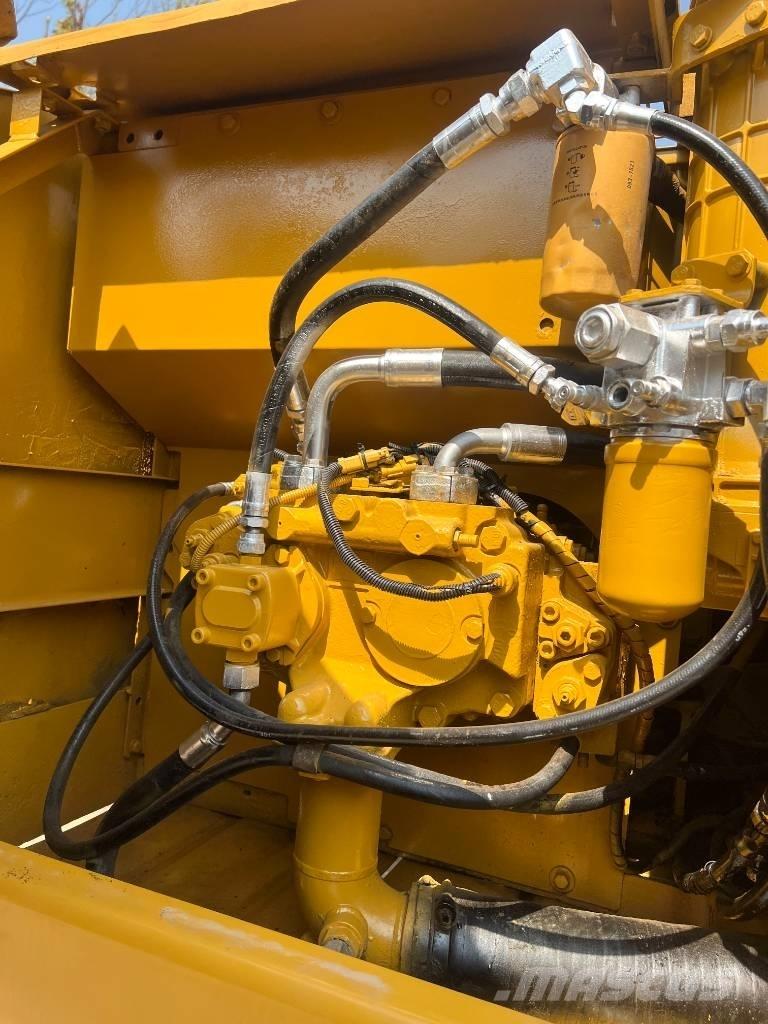 CAT 320C Excavatoare pe șenile
