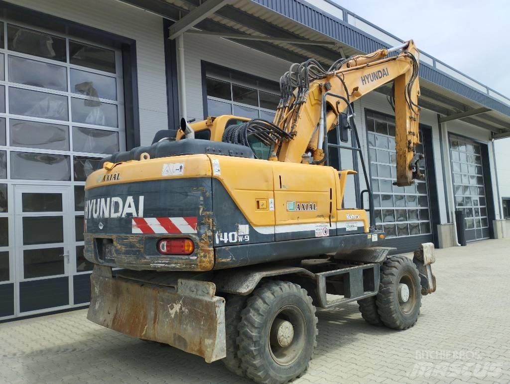 Hyundai 140W Excavatoare 7t - 12t