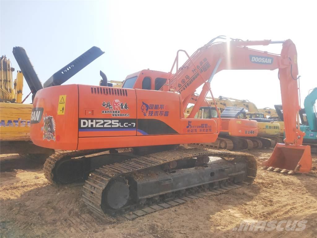 Doosan DH225LC-7 Excavatoare pe șenile
