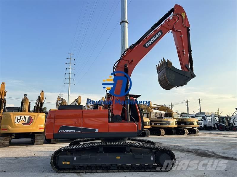 Doosan DX 225 LCA Excavatoare pe șenile
