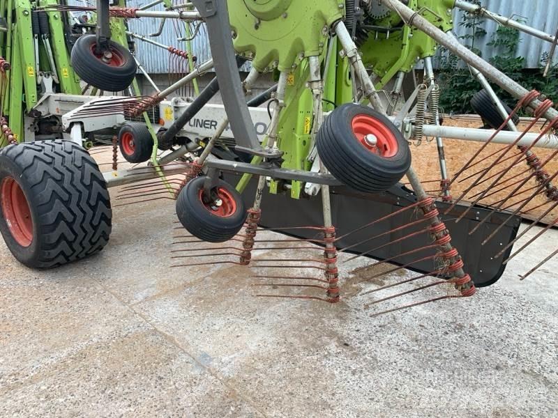 CLAAS Liner  4000 Utilaj de răvăşit fân