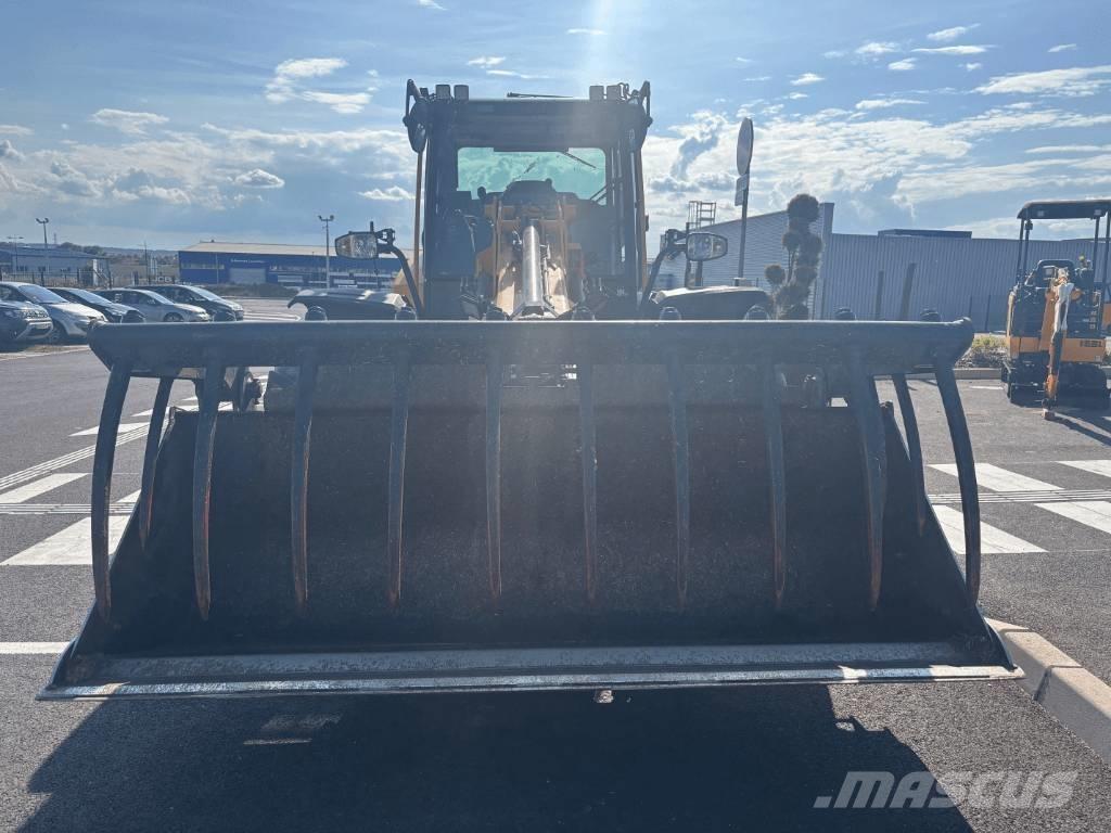 JCB TM 320 S Manipulatoare agricole