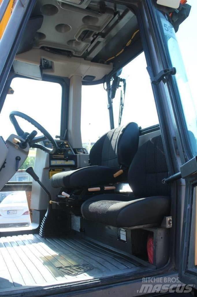 JCB Fastrac 1135 Tractoare