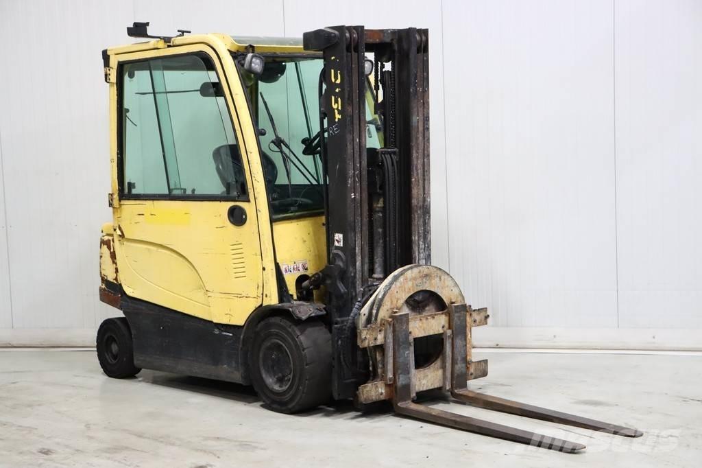 Hyster J2.5XN Stivuitor electric