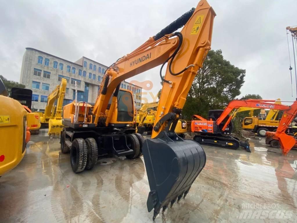 Hyundai 150W-9 Excavatoare cu roti