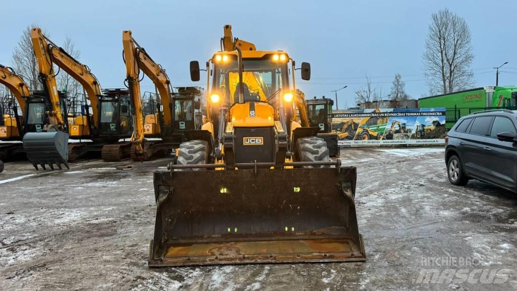 JCB 4 CX Buldoexcavatoare