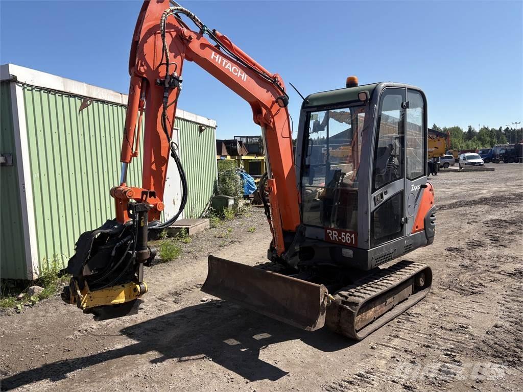 Hitachi ZX25 Mini excavatoare < 7t
