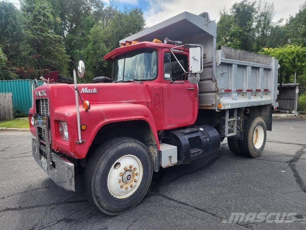 Mack RMODEL Autobasculanta