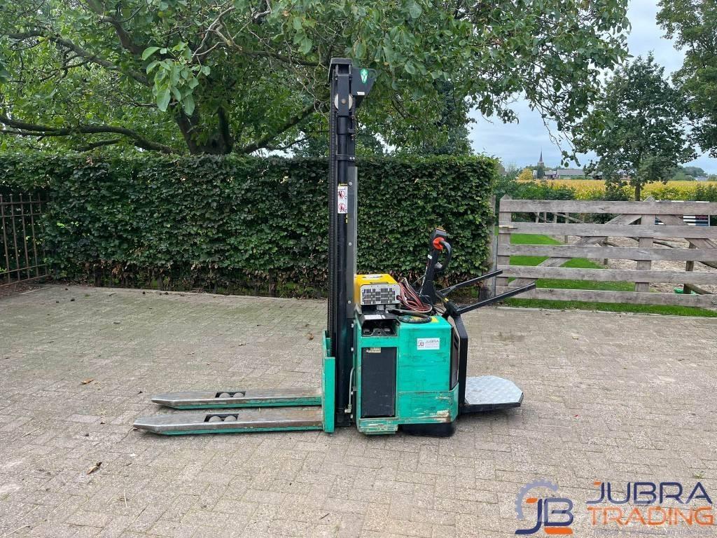 Mitsubishi SB12V Transpaleta cu platforma