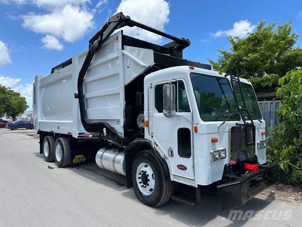Peterbilt 320 Camion de deseuri