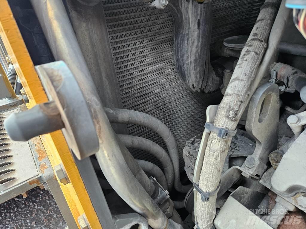 Liebherr PR 776 Buldozere pe senile