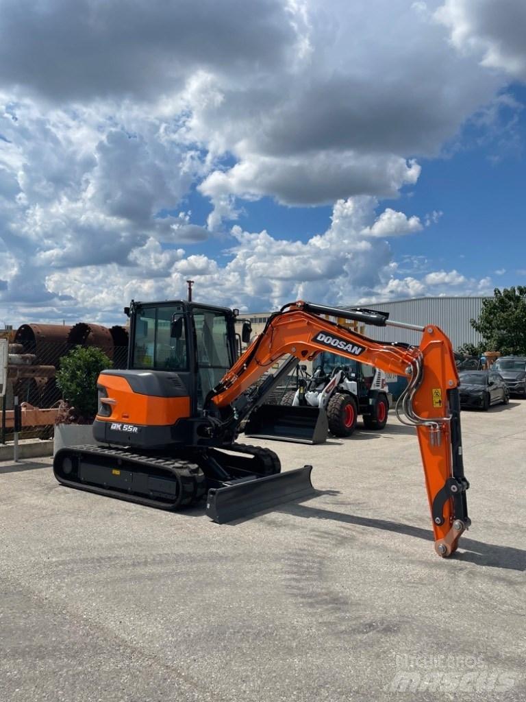 Doosan DX55r Mini excavatoare < 7t