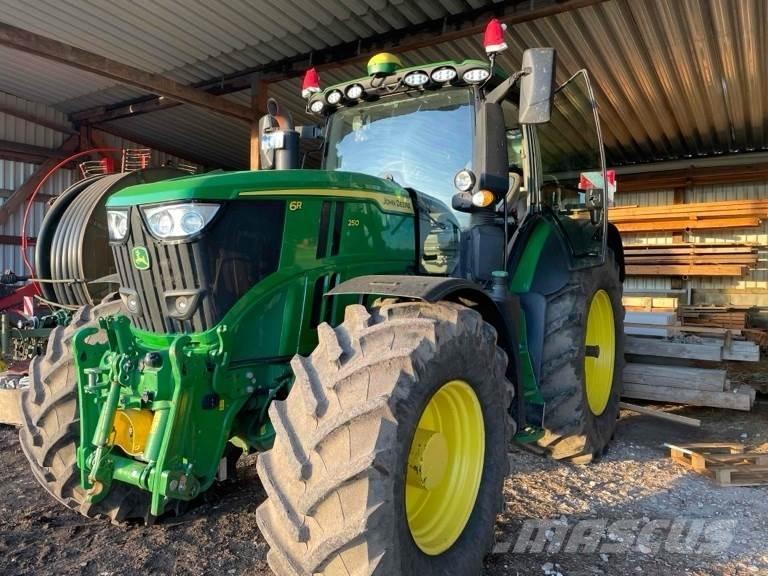 John Deere 6R 250 Tractoare