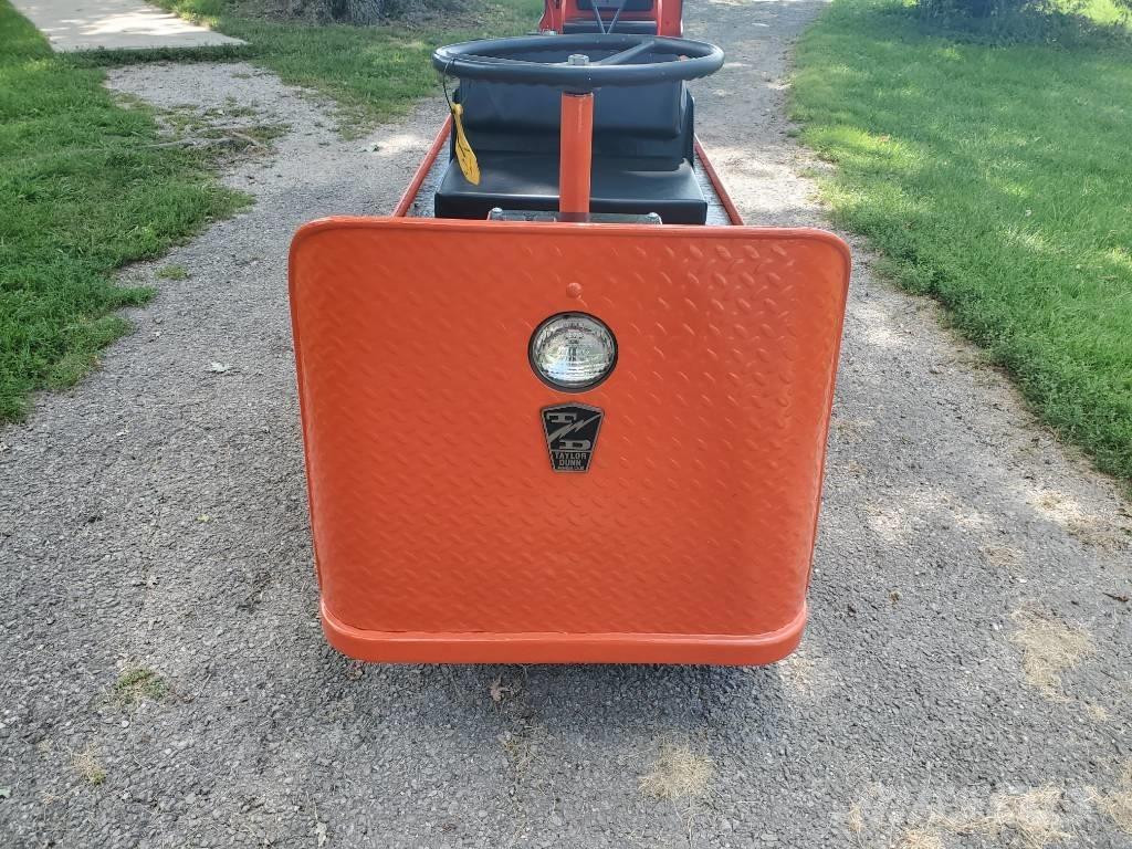 Taylor-Dunn C432 Camioane de tractiune