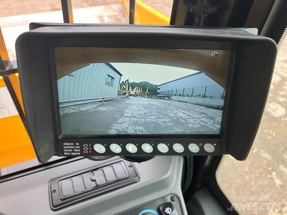 JCB 6TFT Minitractor de teren