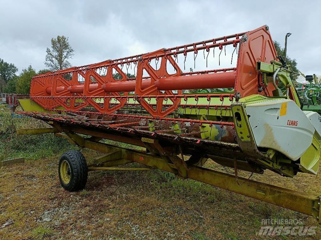CLAAS Tucano 450 Combine de secerat