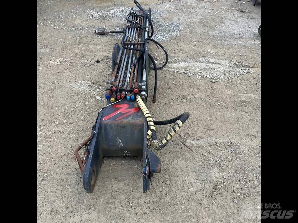 Loglift 210 Macarale pentru culegatoare