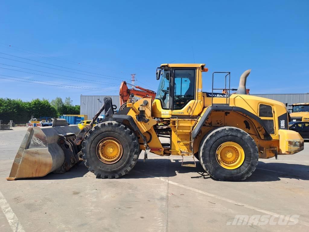 Volvo L180G Incarcator pe pneuri