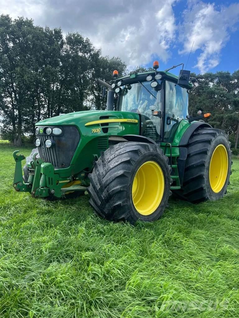 John Deere 7930 Tractoare