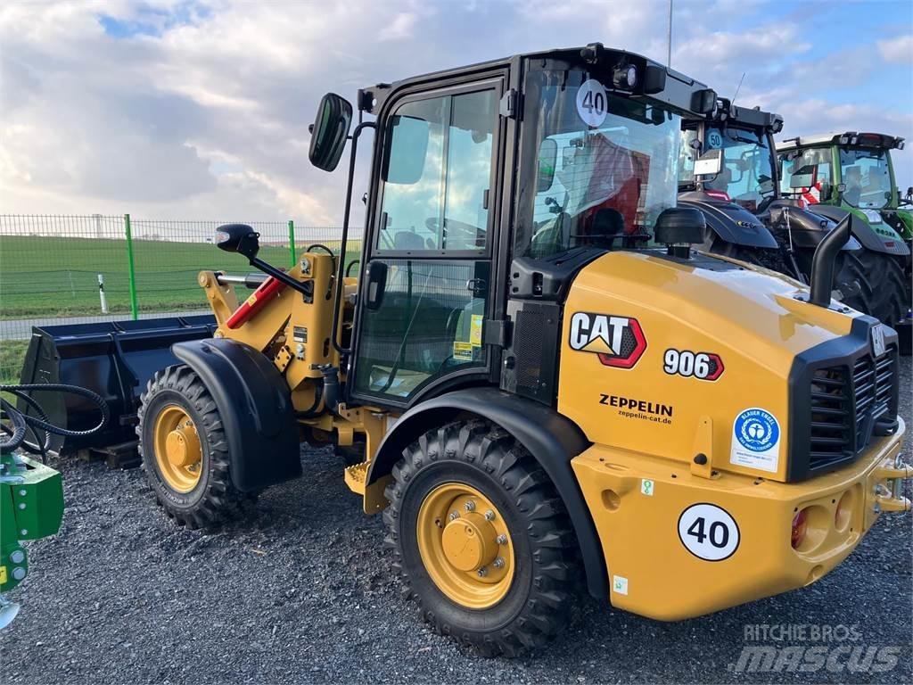 CAT 906 Incarcator pe pneuri