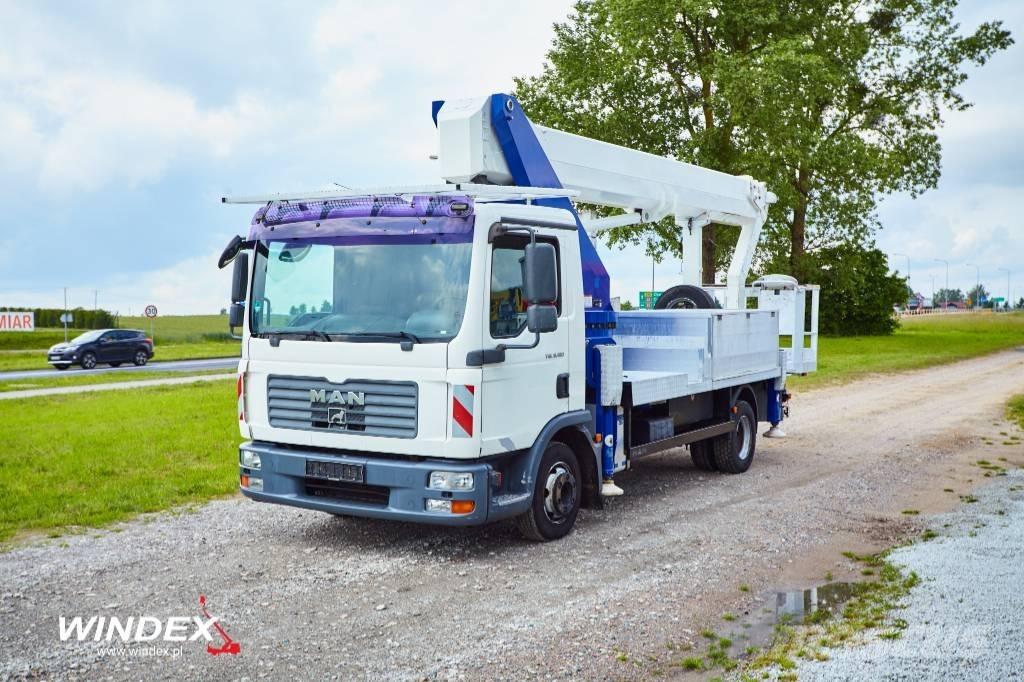 Wumag WT 300 Platforme aeriene montate pe camion
