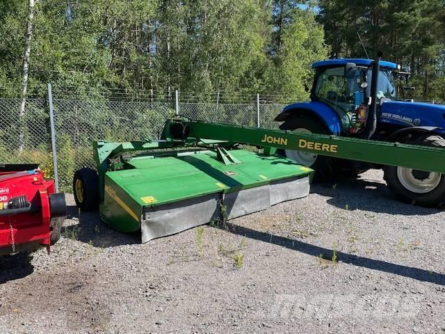 John Deere 946 Cositoare de iarba cu umidificator