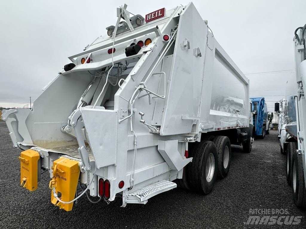 Mack MR Camion de deseuri