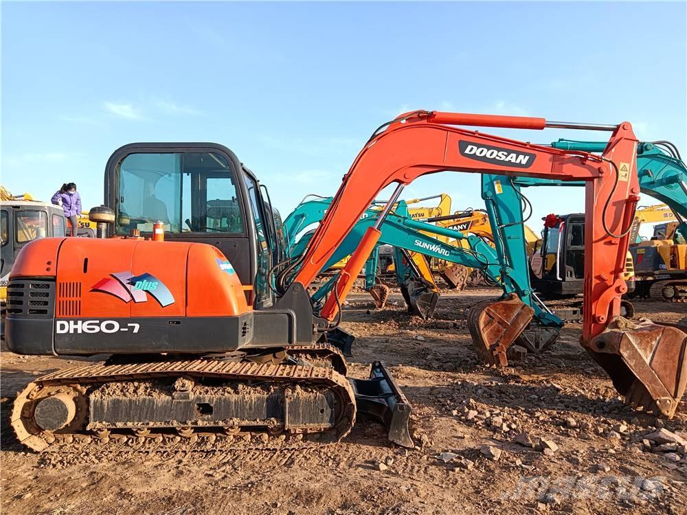 Doosan DH60-7 Mini excavatoare < 7t