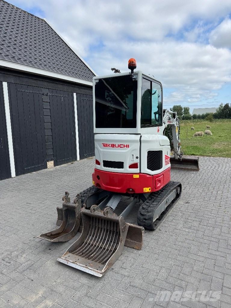 Takeuchi TB 325 R Mini excavatoare < 7t